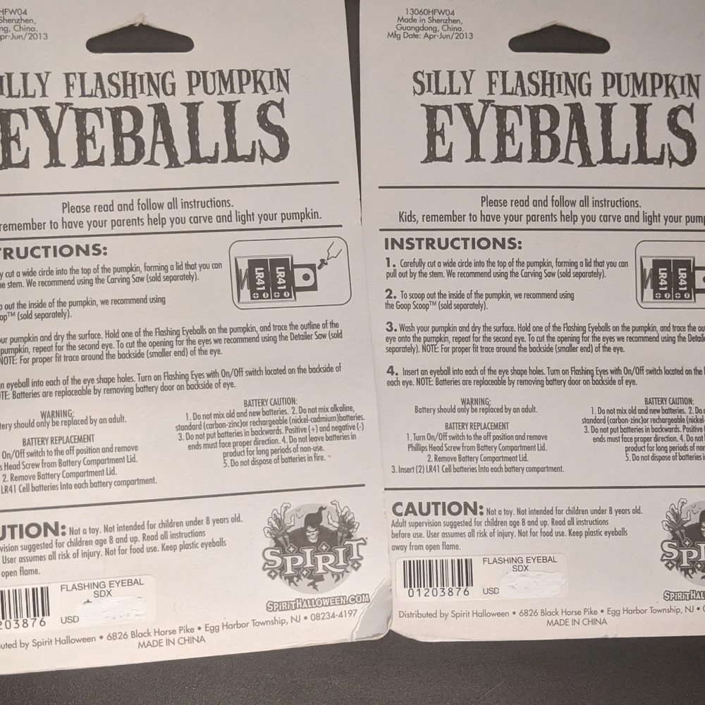 SALE 2 Sets Spirit Halloween Silly Flashing Red Pumpkin Carving Eyeballs